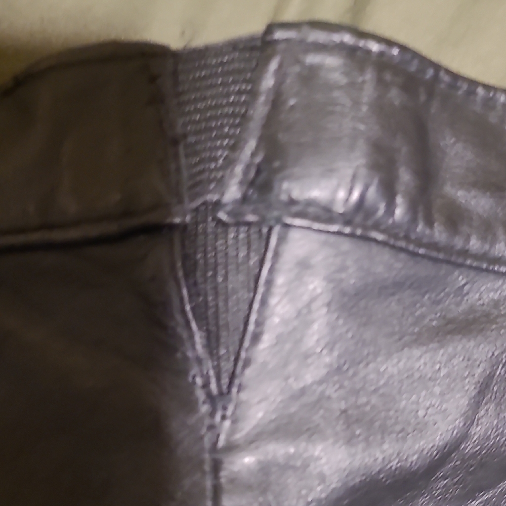 Sliverleaf Vintage Elegant Black Leather Skirt - Picture 10 of 13